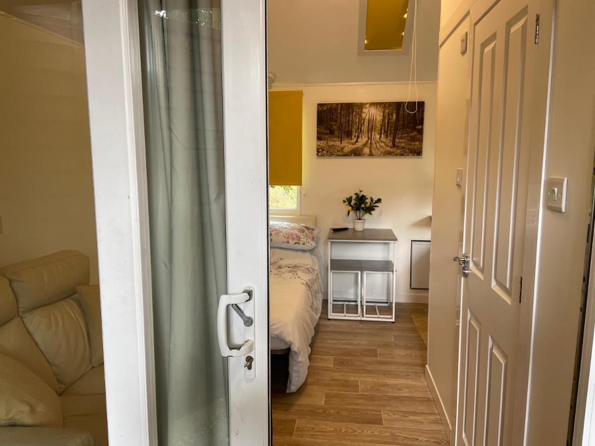 The Little Nest Beach Sole Use Accommodation Near To Bath Wick  Exterior foto